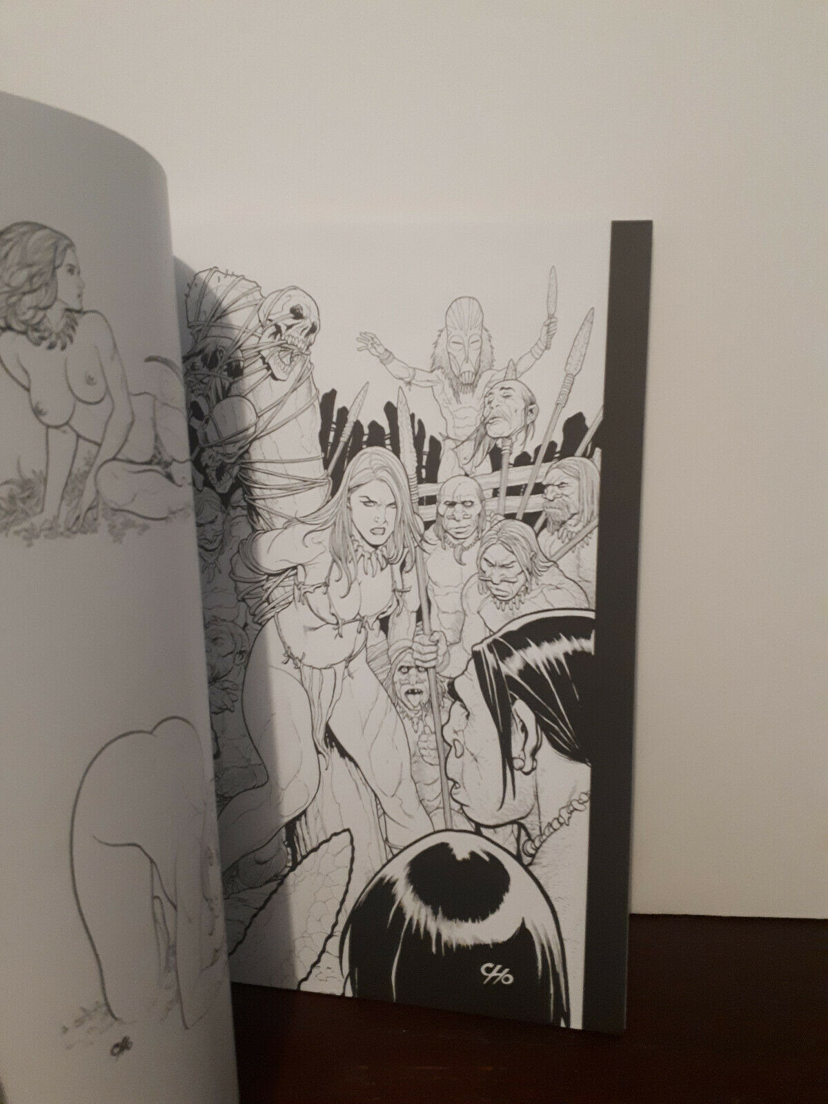 Frank Cho Savage Beauty Sketch Art Book Signed